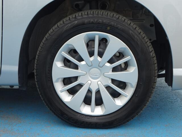 �ԑ̂̕��͋C�ƍ����Ă��鏃���z�C�[���L���b�v�d�l�ł��B