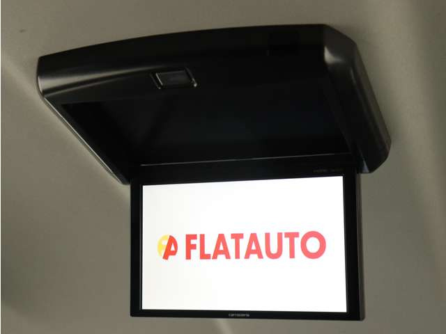 【後席モニター!】フリップダウンモニター完備!お子さまも映像を見ながら、快適に楽しくお過ごしいただけます♪ミニバンでは欠かせない大人気装備です!!