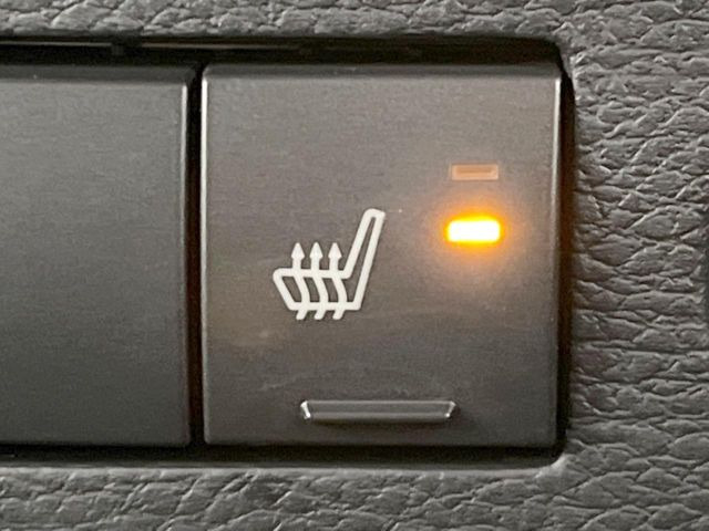 ���t�����g�V�[�g�q�[�e�B���O:�^�]�ȁE����ȋ��ɎO�i�K�Œ��߂��\�ȃV�[�g�q�[�^�[�𑕔����Ă���܂��B�G�߂��킸���K�ɂ��g�p���������܂��B