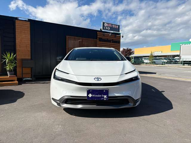 プリウス2.0 G E-Four 4WD