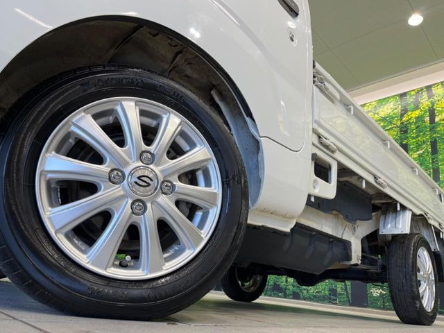 【12インチアルミホイール】外観にマッチしたアルミホイールを装着しております。各種アルミホイールや、スタッドレスタイヤも取扱いしております。是非ご相談ください♪