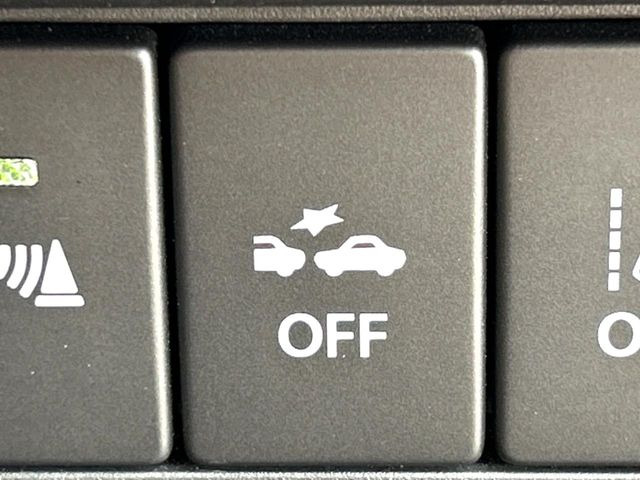 �y�X�Y�L �Z�[�t�e�B�T�|�[�g�z���s���ɑO���̎ԗ�����F�����A�Փ˂������Ȏ��͌x��ƃu���[�L�ŏՓˉ���Ɣ�Q�y�����A�V�X�g�B�����S�Ƀh���C�u�����y���݂��������܂��B