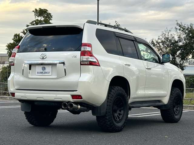 お車の詳細はお電話かメール・LINEにてご対応させて頂きます。遠方のお客様にもご安心してご契約頂けるようにご対応させて頂きます。 お気軽にお問い合わせくださいませ。