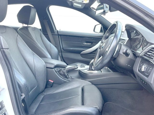 ●レザーシート:高級感漂うブラックレザーシートは、使用感も少なく良好なコンディションを保っております!その他、気になる箇所がございましたらお気軽にお問合せ下さい!