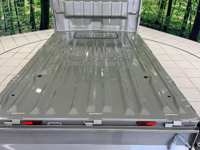 ラゲッジルームは、大容量のスペースを確保。普段のお買い物からレジャーまで、幅広く活躍してくれます!