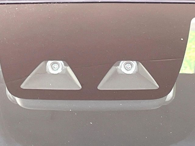 �y�X�}�[�g�A�V�X�g�z���s���ɑO���̎ԗ�����F�����A�Փ˂������Ȏ��͌x��ƃu���[�L�ŏՓˉ���Ɣ�Q�y�����A�V�X�g�B�����S�Ƀh���C�u�����y���݂��������܂��B