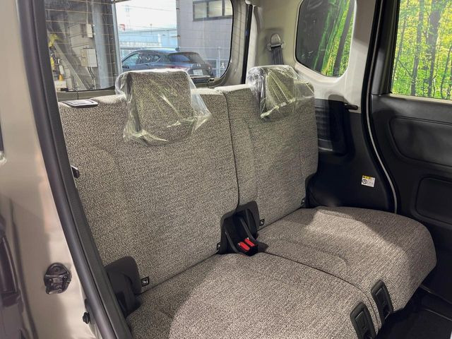 ���i���ȃI���W�i���t���A�}�b�g���I�v�V�����ɂĂ��p�ӂ��Ă���܂��B���D���ȃf�U�C����J���[�����Ԃɍ��킹�đI��ł����������Ƃ��ł��܂���