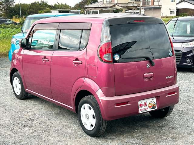 ���X�ł͌y�����Ԃ��畁�ʎԂ܂ŕ��L���I�[�����[�J�[�̎Ԏ�E�F�E�O���[�h��L�x�ɑ����Ă���܂��B