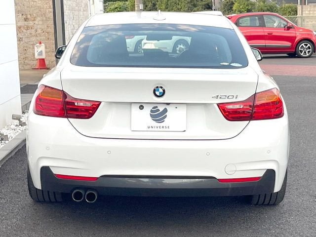 ●当店では第三者機関による車両品質鑑定を導入し、修復歴車を排除。鑑定書が発行されますので、ぱっと見ただけでは分からない箇所まで納得した上でご検討いただけます。※一部未実施の場合がございます。