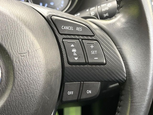 【マツダ・レーダークルーズコントロール】高速道路での長距離走行が楽に!自動で速度を保つクルーズコントロールが、衝突軽減システムと連携し、前方の車両を感知して車間を保つように速度調節してくれます!!