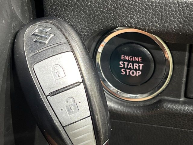 �y�L�[���X�X�^�[�g�V�X�e���z�J�o����|�P�b�g�ɓ��ꂽ�܂܂ł��h�A�̎{���E�������\�ȃX�}�[�g�L�[�𑕔��B�G���W���̃I���E�I�t�����J�M�����o���K�v����������Ƃ��Ă��֗��ł���