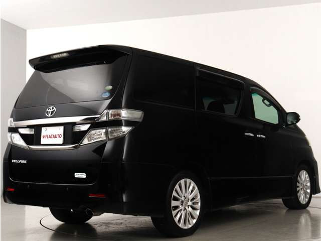 当店では、厳選された車両のみ展示しております。アルファード・ヴェルファイアに特化した専門店ならではの豊富な在庫の中から、お気に入りの一台をお探しください!