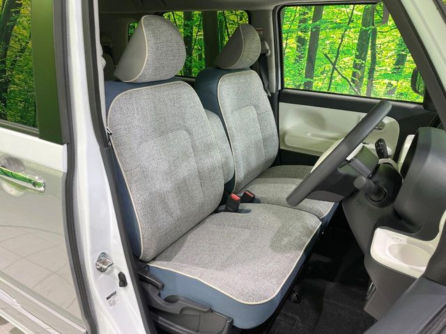 運転席シート廻りは使用感も少なく、良好な状態となっています。丁寧に使われていたことがよくわかりますね。