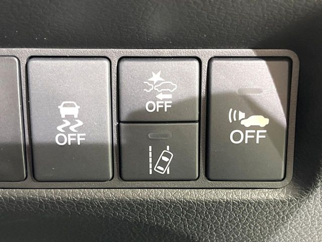 �y�V�e�B�u���[�L�A�N�e�B�u�V�X�e���z�ᑬ���s���ɑO���̎ԗ�����F�����A�Փ˂������Ȏ��͌x��ƃu���[�L�ŏՓˉ���Ɣ�Q�y�����A�V�X�g�B�����S�Ƀh���C�u�����y���݂��������܂��B