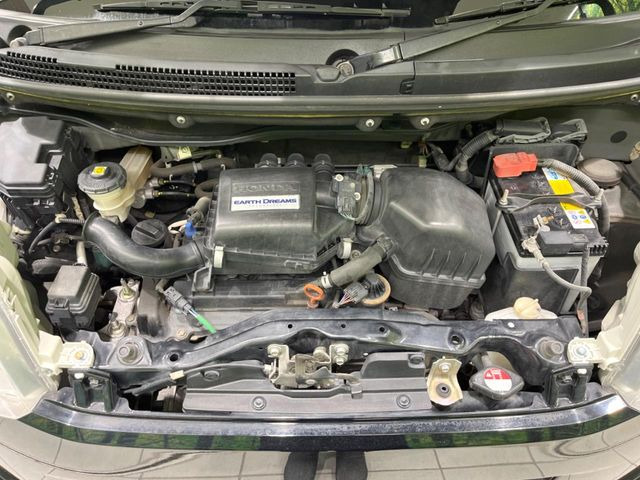 親切・丁寧な専門メカニックスタッフが応対!・車検・点検整備・事故等の修理などアフターサービスも安心。お車のカスタマイズもネクステージのサービススタッフまでご相談ください!