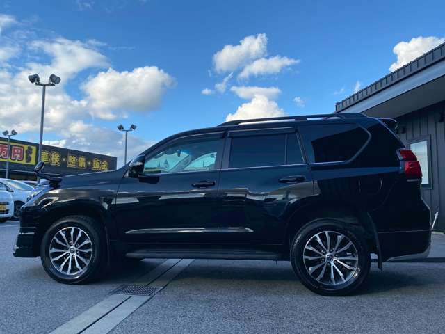 スリークロス滋賀店は自社の大型整備工場と提携しております!御購入後の修理・車検等のアフタフォローも充実です!