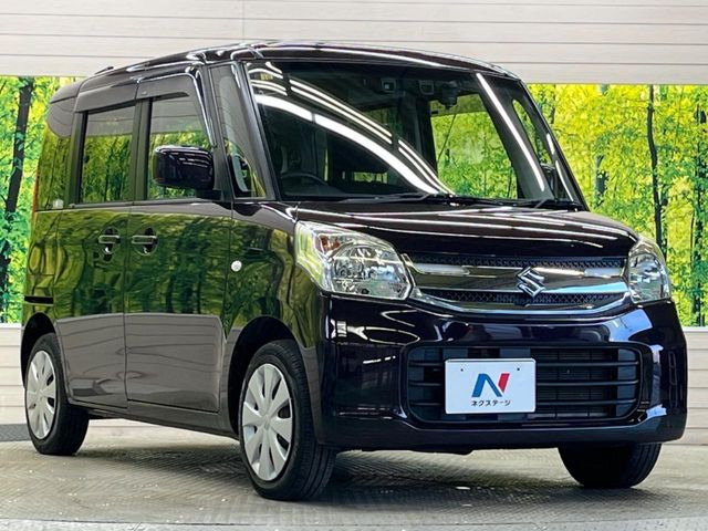 高透明度のガラス皮膜で撥水はもちろん、上質なツヤ・光沢を実現。紫外線や酸性雨から大切な愛車を保護し、色あせ・劣化を防止。「弾スプラッシュコート」、「弾プリミッサコート」からお選びいただけます。