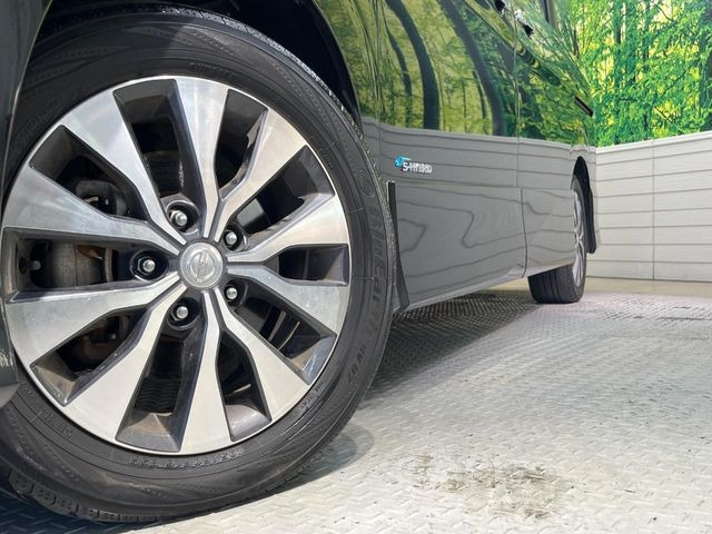 �y����16�C���`�A���~�z�C�[���z�O�ςɃ}�b�`���������A���~�z�C�[���𑕒����Ă���܂��B�e��ЊO�A���~�z�C�[����A�X�^�b�h���X�^�C�����戵�����Ă���܂��B���񂲑��k����������