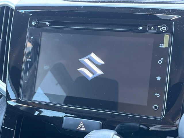 【純正ナビ】人気の純正ナビを装備。オーディオ機能も充実しており、Bluetooth接続すればお持ちのスマホやMP3プレイヤーの音楽を再生可能!毎日の運転がさらに楽しくなります!!