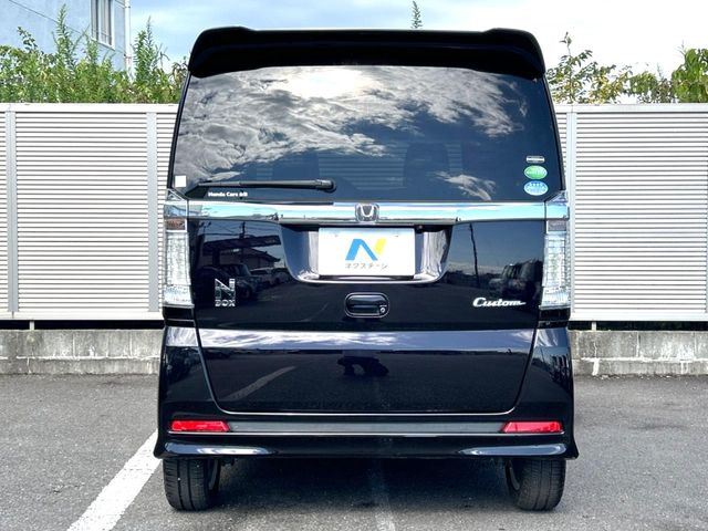 安心の最長10年・走行無制限保証(有償)をご用意。保証内容も充実はもちろん、無料点検&オイル交換や、年中無休の全国・24時間ロードサービスも付帯されておりますのでご安心下さい。