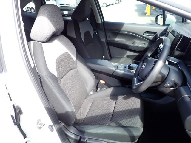 �t�����g�V�[�g�A��ԗǍD�ň��S�ł��B�傫�ȉ�����Ȃ����S�ł�