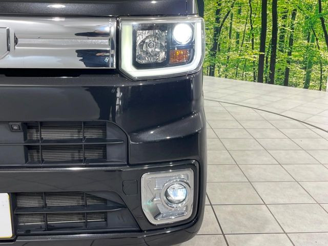 �yLED�w�b�h���C�g�z���V����ԑ��s�����ǍD�Ȏ��E���m�ۂ����S���ĉ^�]�ł��鍂�P�xLED�w�b�h���C�g�𑕔�!�_�����x�������A����d�͂��}�����Ă��܂��B