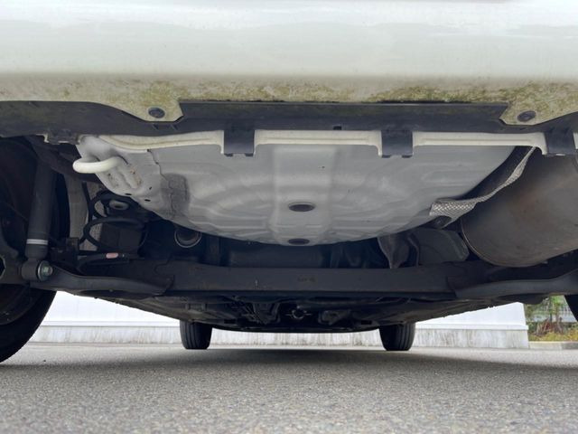 下回りがきれいなうちに、防錆加工の施工がオススメ。降雪地域はもちろん、沿岸部にお住いの方や、趣味でマリン・ウィンタースポーツをされる方にご好評いただいております。