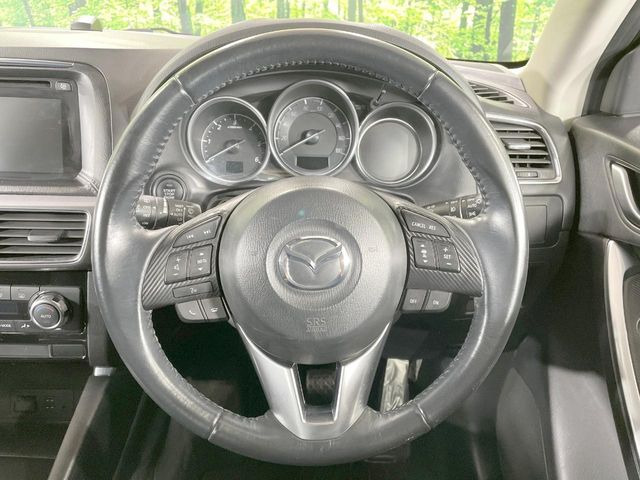 �y�����v�����X�e�A�����O�z�㎿�Ȋv���g�p���邱�ƂŁA��ɂ����������݂ƂĂ��^�]���₷���n���h���ł���