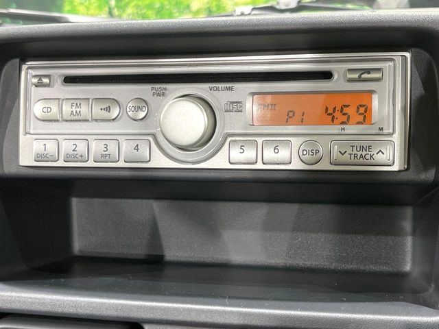 お好きな音楽を車内でお楽しみいただけます♪スピーカー交換・ウーハー追加などの音質向上や、最新ナビ・後席モニター等の取り付けも是非ご相談ください!