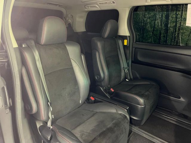 ���ڒ����̓E�H�[�N�X���[�ƂȂ��Ă���܂��B���ڂƎO��ڂ̈ړ�����~�肪�Ƃ��Ă��y�ɂȂ�̂ŁA���~��̍ۂ��X�g���X�������邱�Ƃ͂���܂����