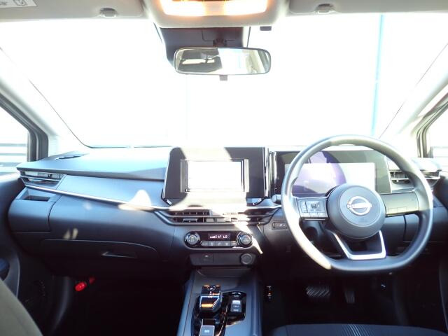 �C���p�l�摜�ɂȂ�܂��B�ԓ��͐��Ǝ҂ɂĎ����N���[�j���O�{�H�ς݂Ȃ̂ŁA��ϐ����ł��B