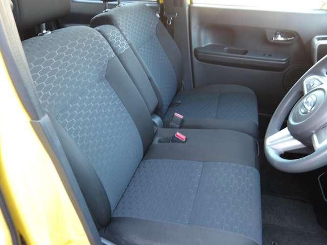 常に使うフロントシート。運転席は毎回使用する部分ですので、座り心地が重要です!ぜひ一度体感してみてください!