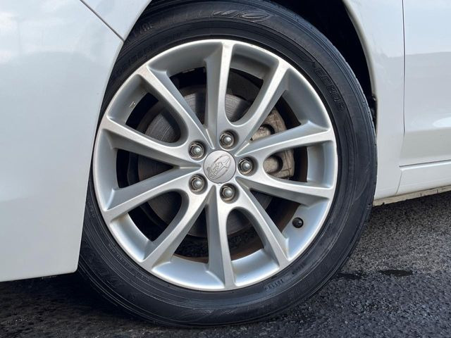 �y����16�C���`�A���~�z�C�[���z�O�ςɃ}�b�`���������A���~�z�C�[���𑕒����Ă���܂��B�e��ЊO�A���~�z�C�[����A�X�^�b�h���X�^�C�����戵�����Ă���܂��B���񂲑��k����������