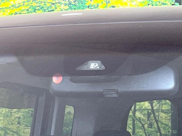 �y�z���_�Z���V���O�z���s���ɑO���̎ԗ�����F�����A�Փ˂������Ȏ��͌x��ƃu���[�L�ŏՓˉ���Ɣ�Q�y�����A�V�X�g�B�����S�Ƀh���C�u�����y���݂��������܂��B