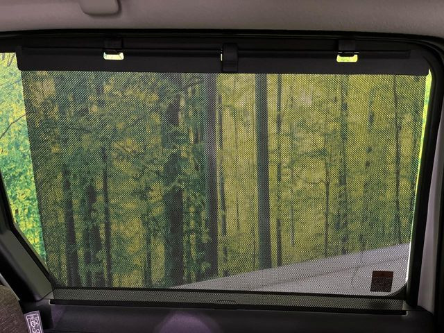 �y���[���V�F�[�h�z��������ԊO����̌���ῂ����Ƃ��ɃT�b�ƈ����o���Ďg����A���[���i�[�^�C�v�̃T���V�F�[�h�𑕔��B��Ȃɏ�������q�l���E�g�E�g�����������ȂǁA���Ђ����p����������