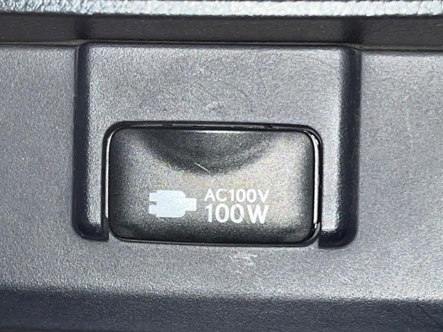 �y�A�N�Z�T���[�R���Z���g�z�L�����v��X�|�[�c�A�A�E�g�h�A�ł̃A�N�e�B�r�e�B�͂������A�ЊQ�E��d�̍ۂɏ����ɂ��Ȃ�AC100V�R���Z���g�𑕔���P�[�^�C��^�u���b�g�A�Q�[���@��̏[�d�ɂ���