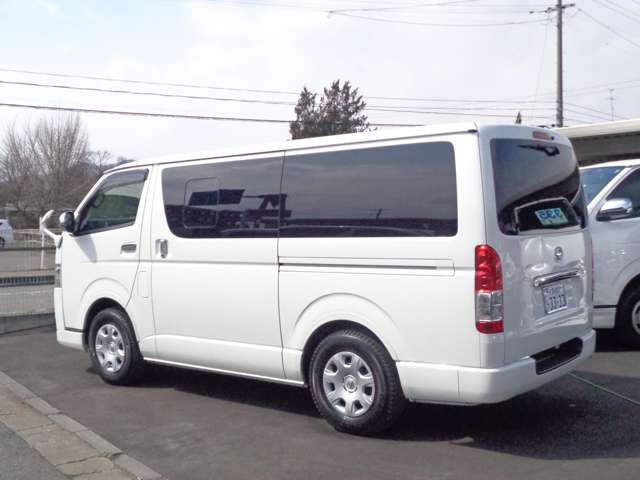 ハイエースバン