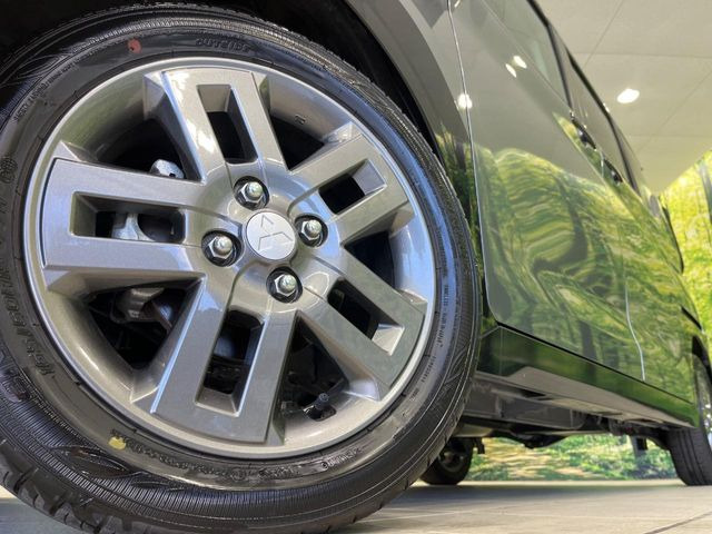 �y����15�C���`�A���~�z�C�[���z�O�ςɃ}�b�`���������A���~�z�C�[���𑕒����Ă���܂��B�e��ЊO�A���~�z�C�[����A�X�^�b�h���X�^�C�����戵�����Ă���܂��B���񂲑��k����������