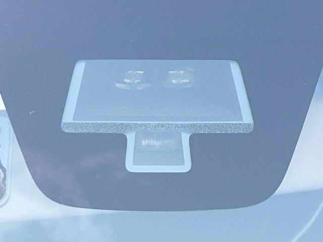 �y���[�_�[�u���[�L�T�|�[�g�z���s���ɑO���̎ԗ�����F�����A�Փ˂������Ȏ��͌x��ƃu���[�L�ŏՓˉ���Ɣ�Q�y�����A�V�X�g�B�����S�Ƀh���C�u�����y���݂��������܂��B