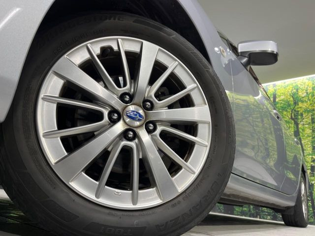 �y�����A���~�z�C�[���z�O�ςɃ}�b�`���������A���~�z�C�[���𑕒����Ă���܂��B�e��ЊO�A���~�z�C�[����A�X�^�b�h���X�^�C�����戵�����Ă���܂��B���񂲑��k����������