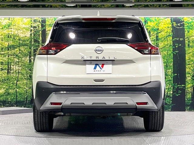 安心の最長10年・走行無制限保証(有償)をご用意。保証内容も充実はもちろん、無料点検&オイル交換や、年中無休の全国・24時間ロードサービスも付帯されておりますのでご安心下さい。