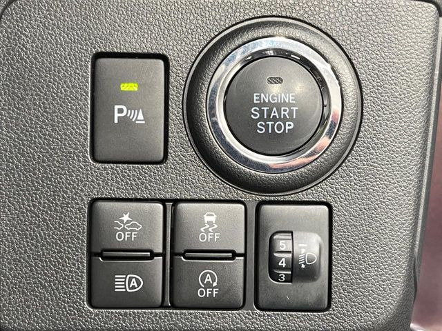 【コーナーセンサー】バンパーに付いたセンサーが障害物を検知!一定の距離に近づくとアラートで教えてくれます♪狭い駐車スペースや車庫入れ時も安心ですね☆