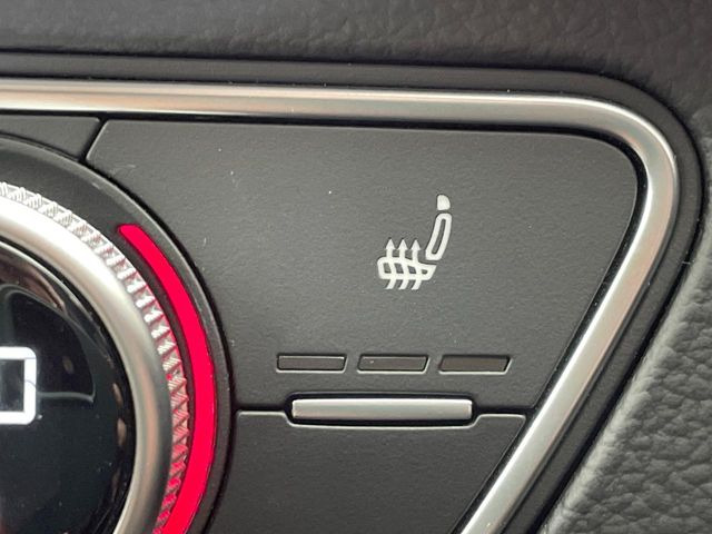 ���S�ȃV�[�g�q�[�^�[:���������ӂ�郌�U�[�V�[�g�ɁA�O�ȁE��ȂɃV�[�g�q�[�^�[�𓋍ڂ��Ă���܂��B