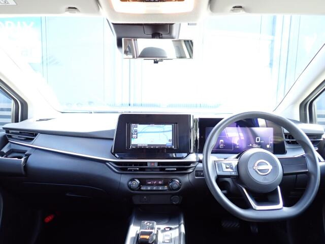 �C���p�l�摜�ɂȂ�܂��B�ԓ��͐��Ǝ҂ɂĎ����N���[�j���O�{�H�ς݂Ȃ̂ŁA��ϐ����ł��B