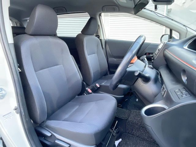 �^�]�Ȃ܂��ɂ͏\���ȃX�y�[�X������A�啿�ȕ��ł��������^�]���Ă�����������ł��B