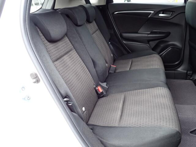 リヤシートになります。ぜひご来店頂き、状態をご確認ください。