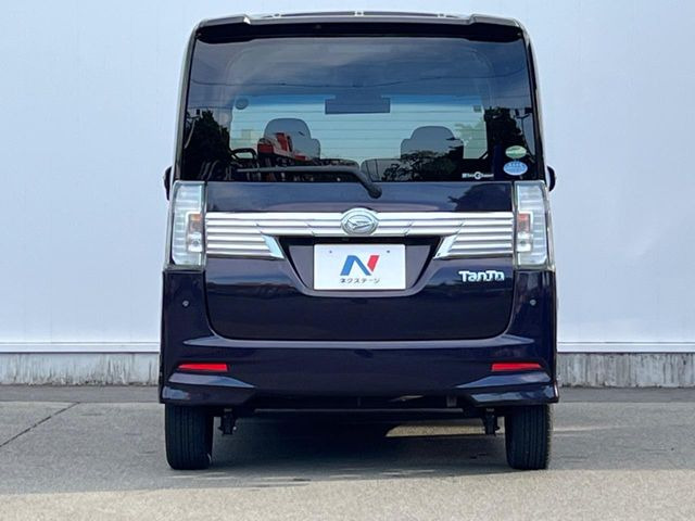 安心の最長10年・走行無制限保証(有償)をご用意。保証内容も充実はもちろん、無料点検&オイル交換や、年中無休の全国・24時間ロードサービスも付帯されておりますのでご安心下さい。