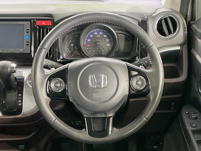 �y�����v�����X�e�A�����O�z�㎿�Ȋv���g�p���邱�ƂŁA��ɂ����������݂ƂĂ��^�]���₷���n���h���ł���