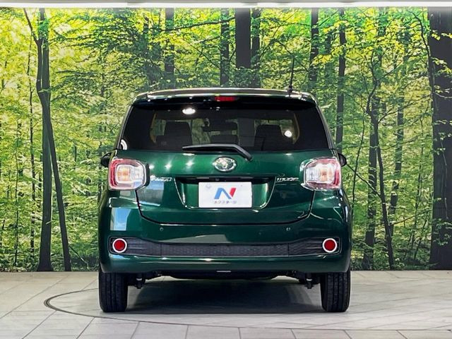 安心の最長10年・走行無制限保証(有償)をご用意。保証内容も充実はもちろん、無料点検&オイル交換や、年中無休の全国・24時間ロードサービスも付帯されておりますのでご安心下さい。