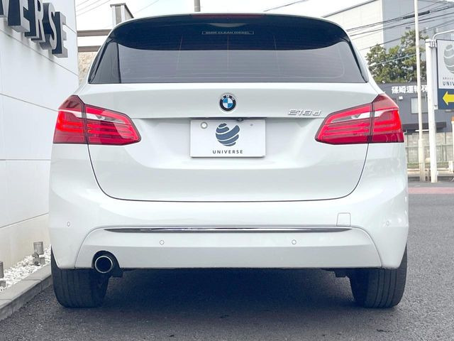 ●当店では第三者機関による車両品質鑑定を導入し、修復歴車を排除。鑑定書が発行されますので、ぱっと見ただけでは分からない箇所まで納得した上でご検討いただけます。※一部未実施の場合がございます。